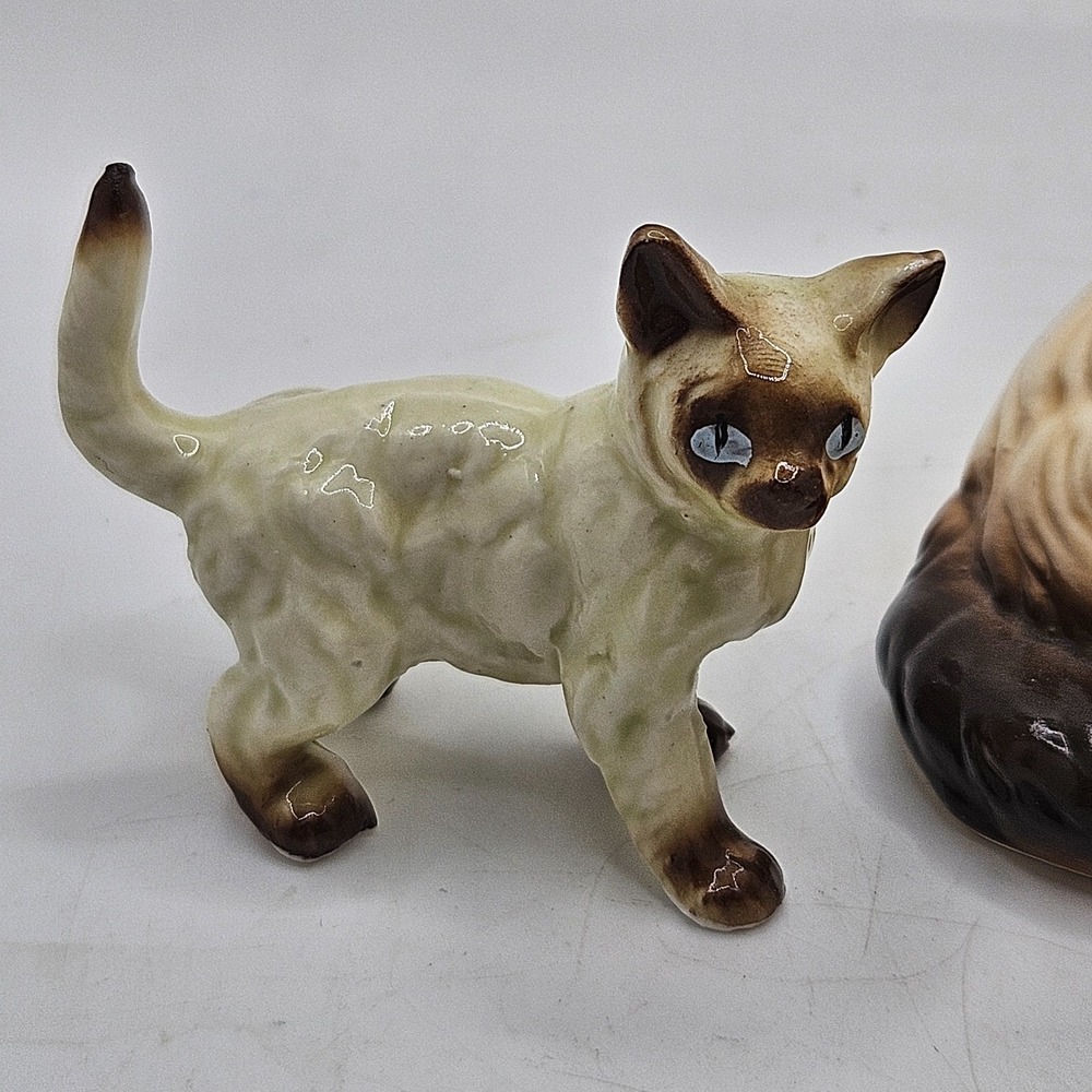 Vintage Siamese Cat Figurines Set Ceramic Porcelain Blue Eyes Japan style - Picture 2 of 10